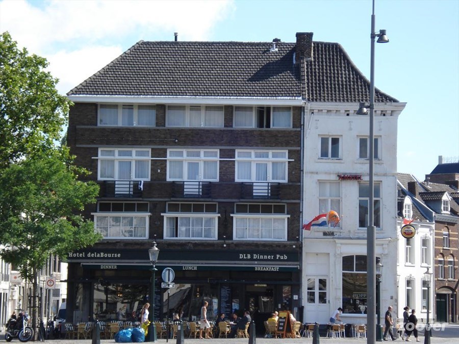 Lees meer over het artikel Keukenvloer Maastricht – HACCP gietvloer voor horecakeuken hotel